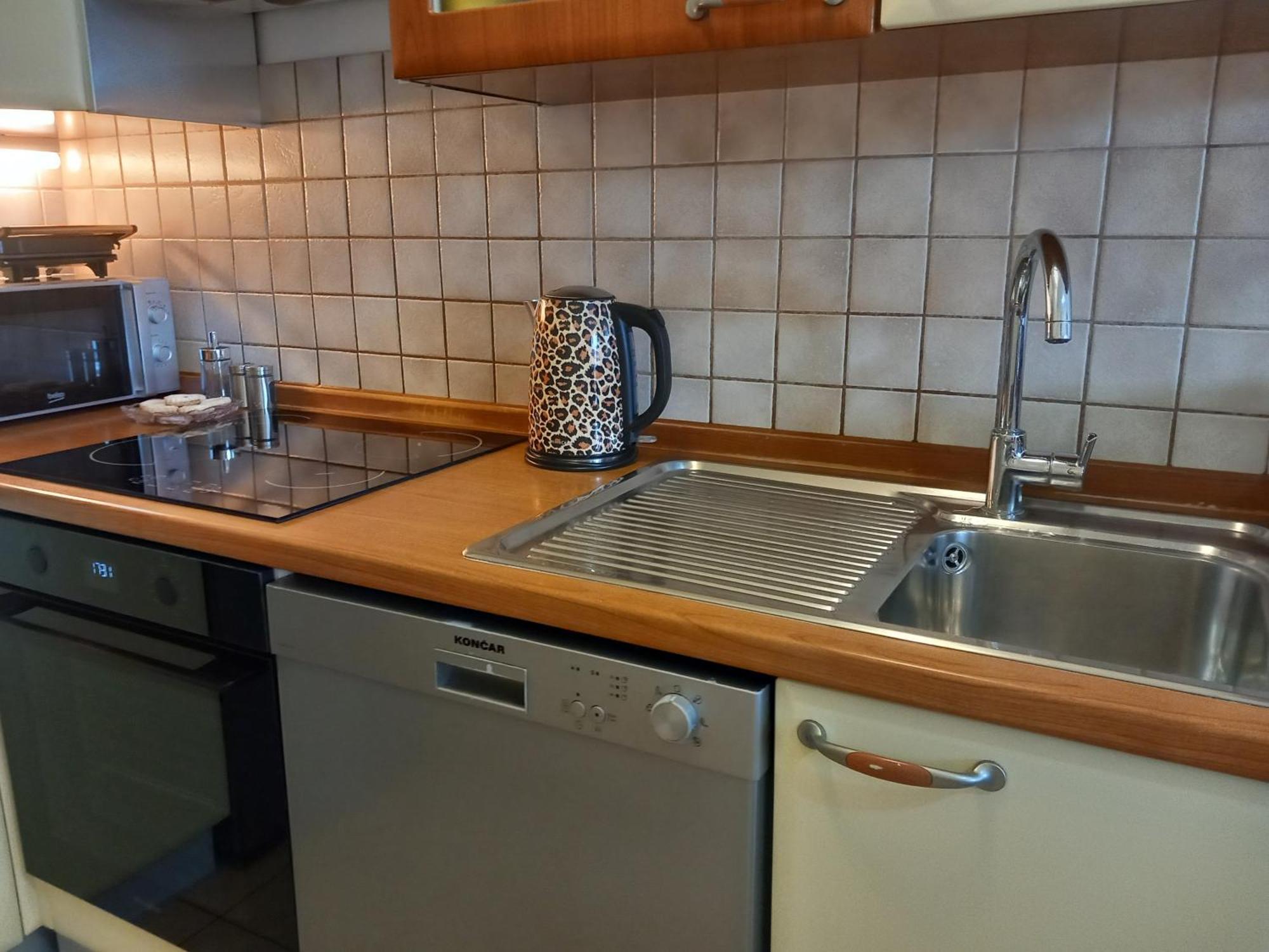 ספליט Apartment Harmony - Pleasant And Comfortable Place With A Balcony And A Secured Garage מראה חיצוני תמונה
