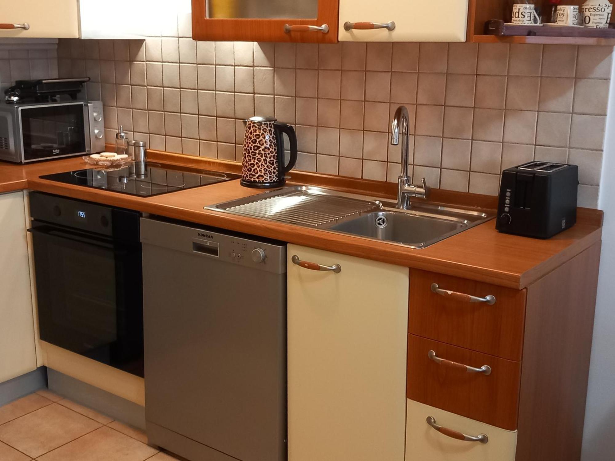 ספליט Apartment Harmony - Pleasant And Comfortable Place With A Balcony And A Secured Garage מראה חיצוני תמונה