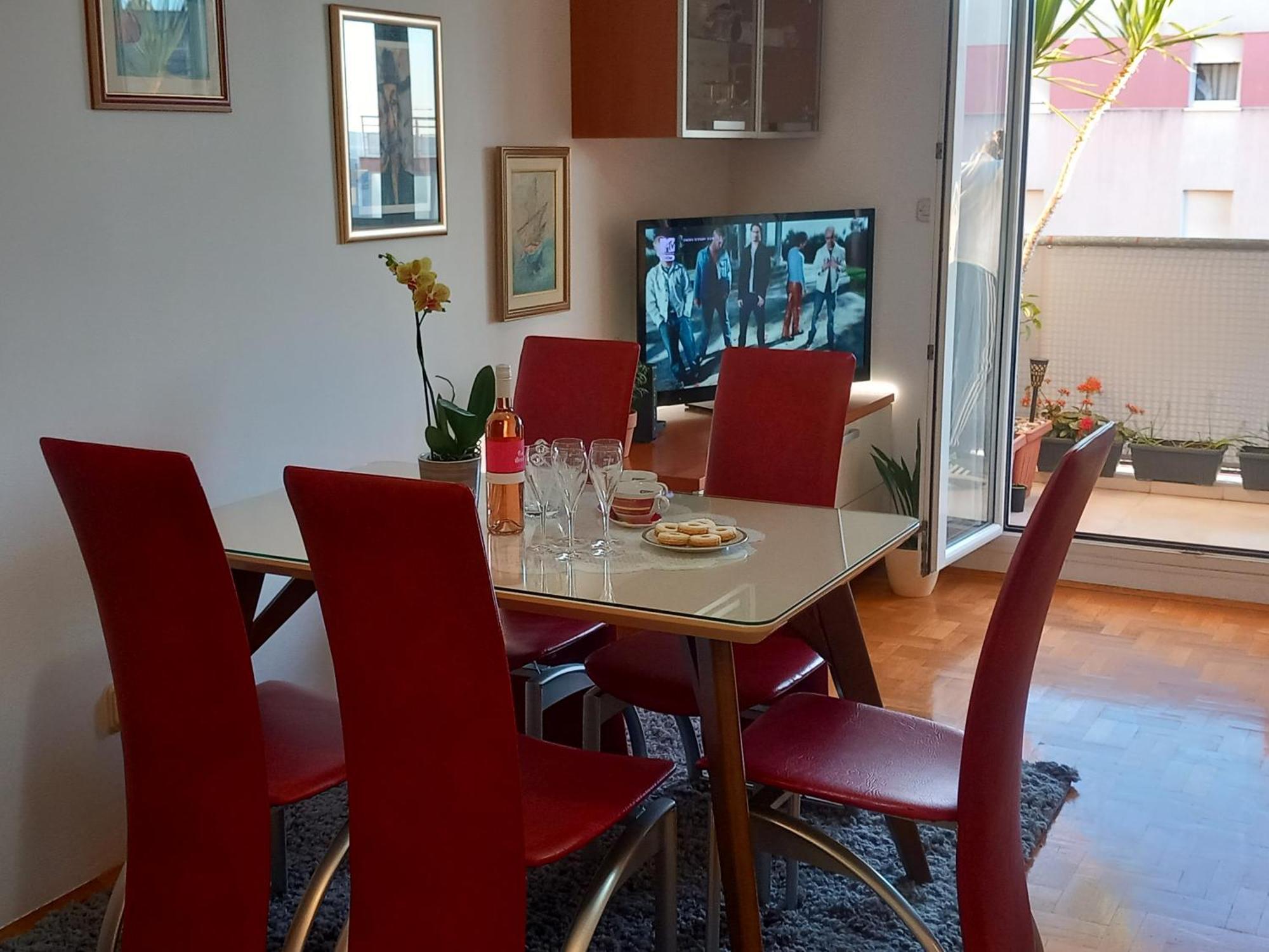 ספליט Apartment Harmony - Pleasant And Comfortable Place With A Balcony And A Secured Garage מראה חיצוני תמונה