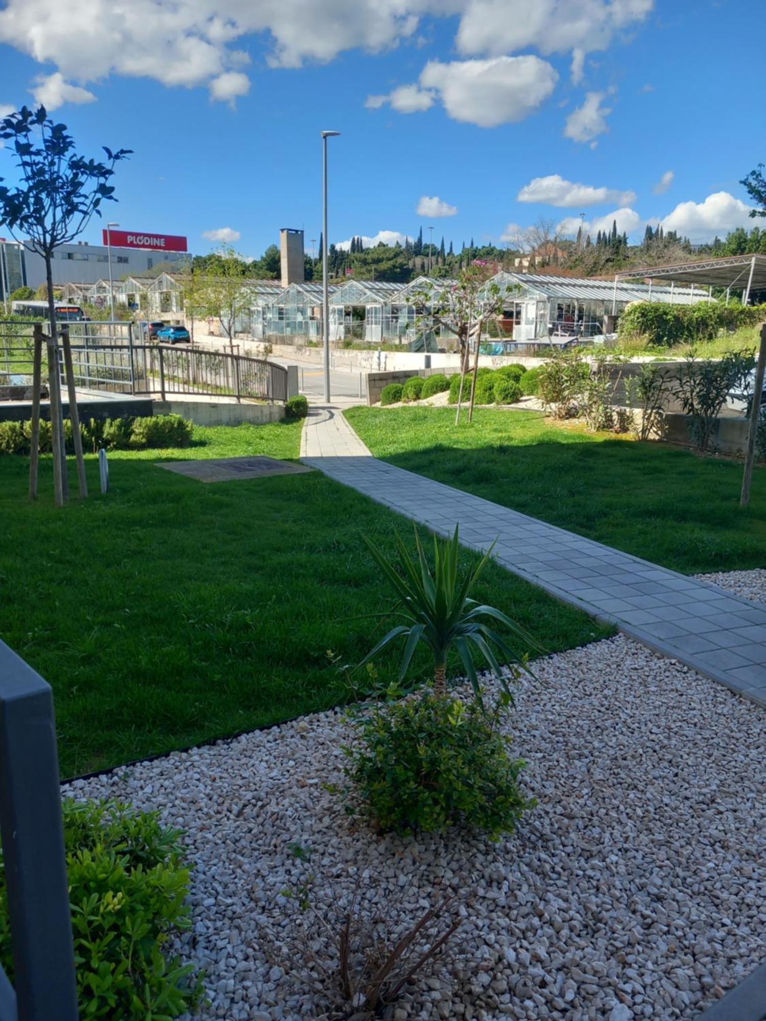 ספליט Apartment Harmony - Pleasant And Comfortable Place With A Balcony And A Secured Garage מראה חיצוני תמונה